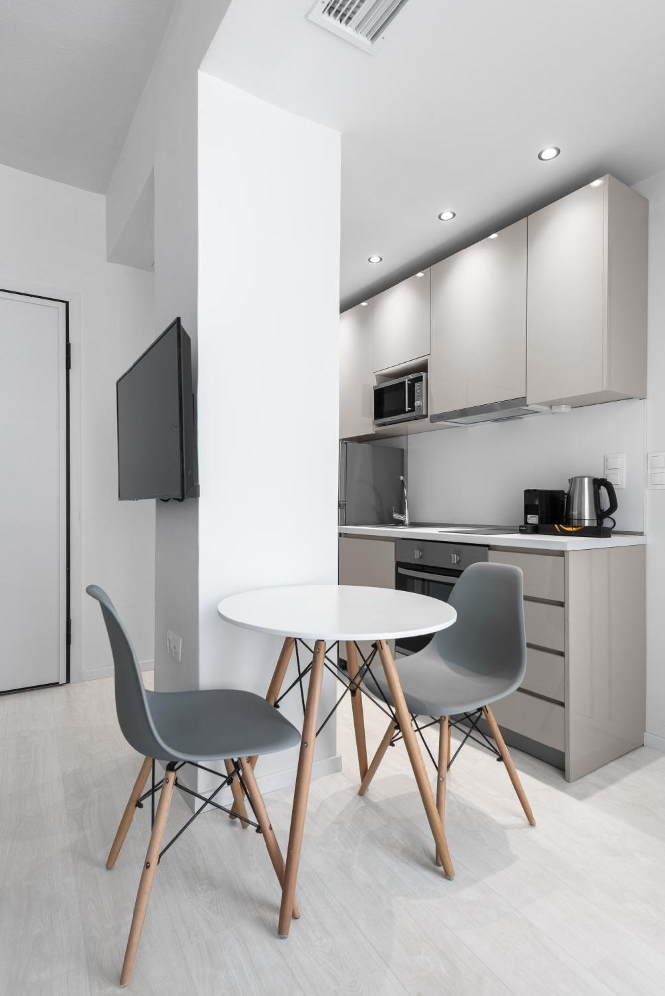 Denizen Boutique Apartments, Nilie Hospitality Mgmt Thessaloniki Exterior photo